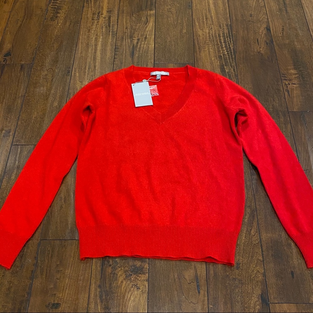 NEIMAN MARCUS Cashmere Red Sweater